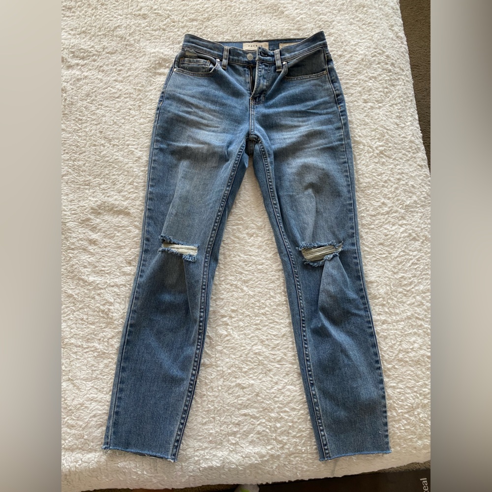 Pacsun distressed mom jean size 24